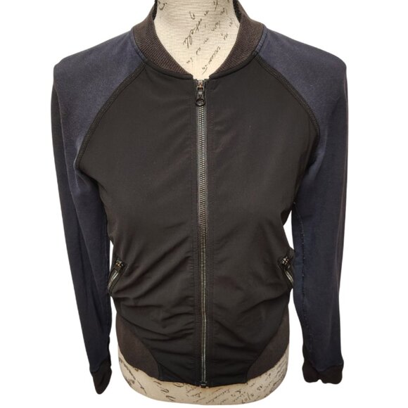 Lululemon Athletica Var City Bomber Jacket - Outerwear Activewear Streetwear - Picture 4 of 10